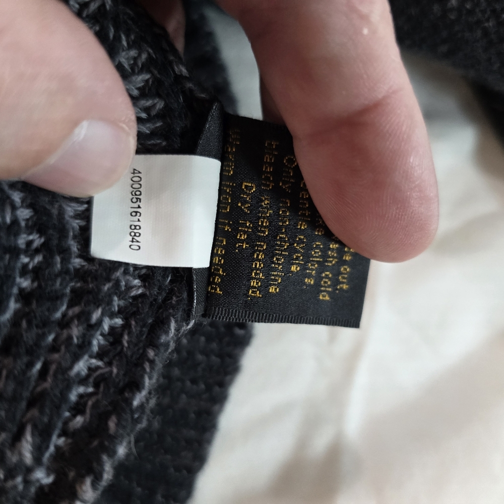 Helix pullover sweater - Picture 13 of 13